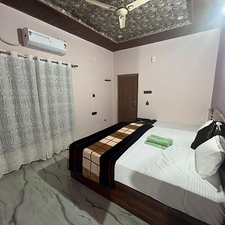 Manoj Homestay Hampi Bagian luar foto