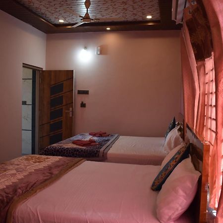Manoj Homestay Hampi Bagian luar foto