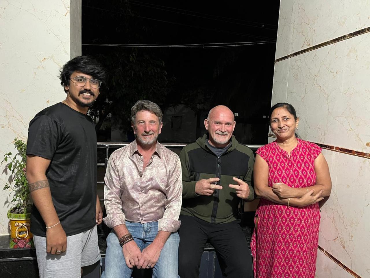Manoj Homestay Hampi Bagian luar foto